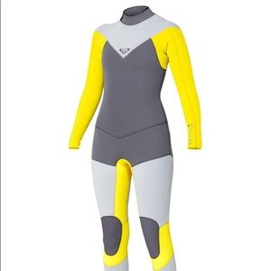 Roxy 3-2mm full wetsuit size 8